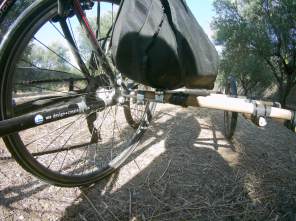 the hitch mounted on the bike frame.